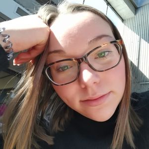 Meet your Posher, Sabrina